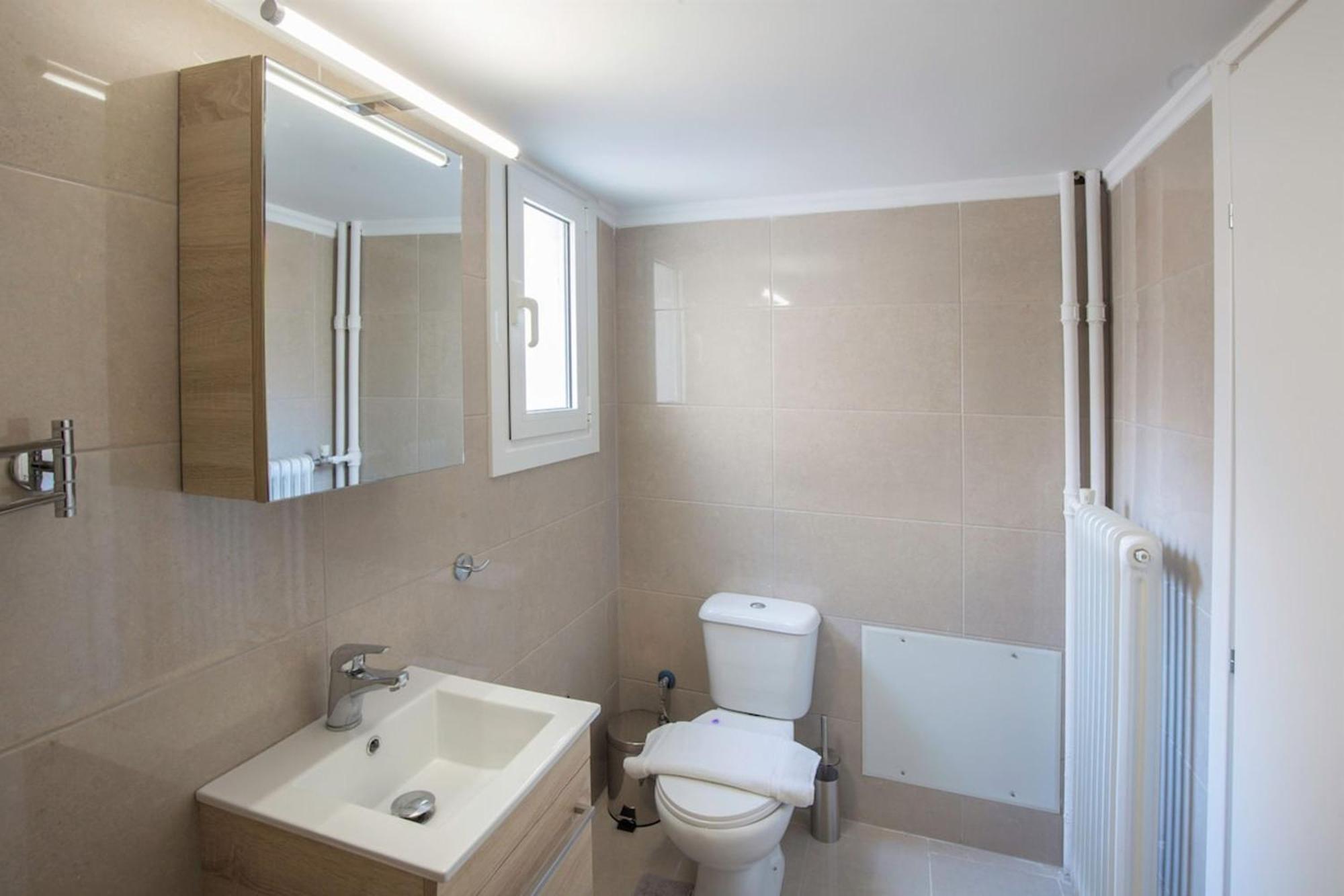 Peaceful Renovated Apartment Near Lycabettus Hill Атина Екстериор снимка